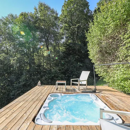 Chalet Bockberg - Ski In & Out, Jacuzzi Sauna, Bergblick - By One Villas Kitzbühel