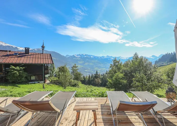 Chalet Chalet Bockberg - Ski In & Out, Jacuzzi Sauna, Bergblick - By One Villas *