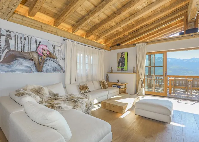 Chalet Bockberg - Ski In & Out, Jacuzzi Sauna, Bergblick - By One Villas Kitzbühel