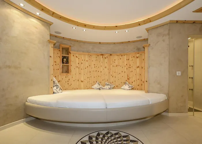 Chalet Chalet Bockberg - Ski In & Out, Jacuzzi Sauna, Bergblick - By One Villas *